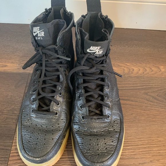 Nike Air High Tops - Picture 2 of 8